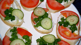 Nejobyčejnější chlebíčky - vegan